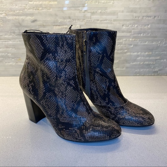 Faux Snake Skin Booties - new - Picture 2 of 6